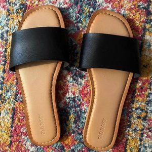 Old Navy Black Sandals size 7 new